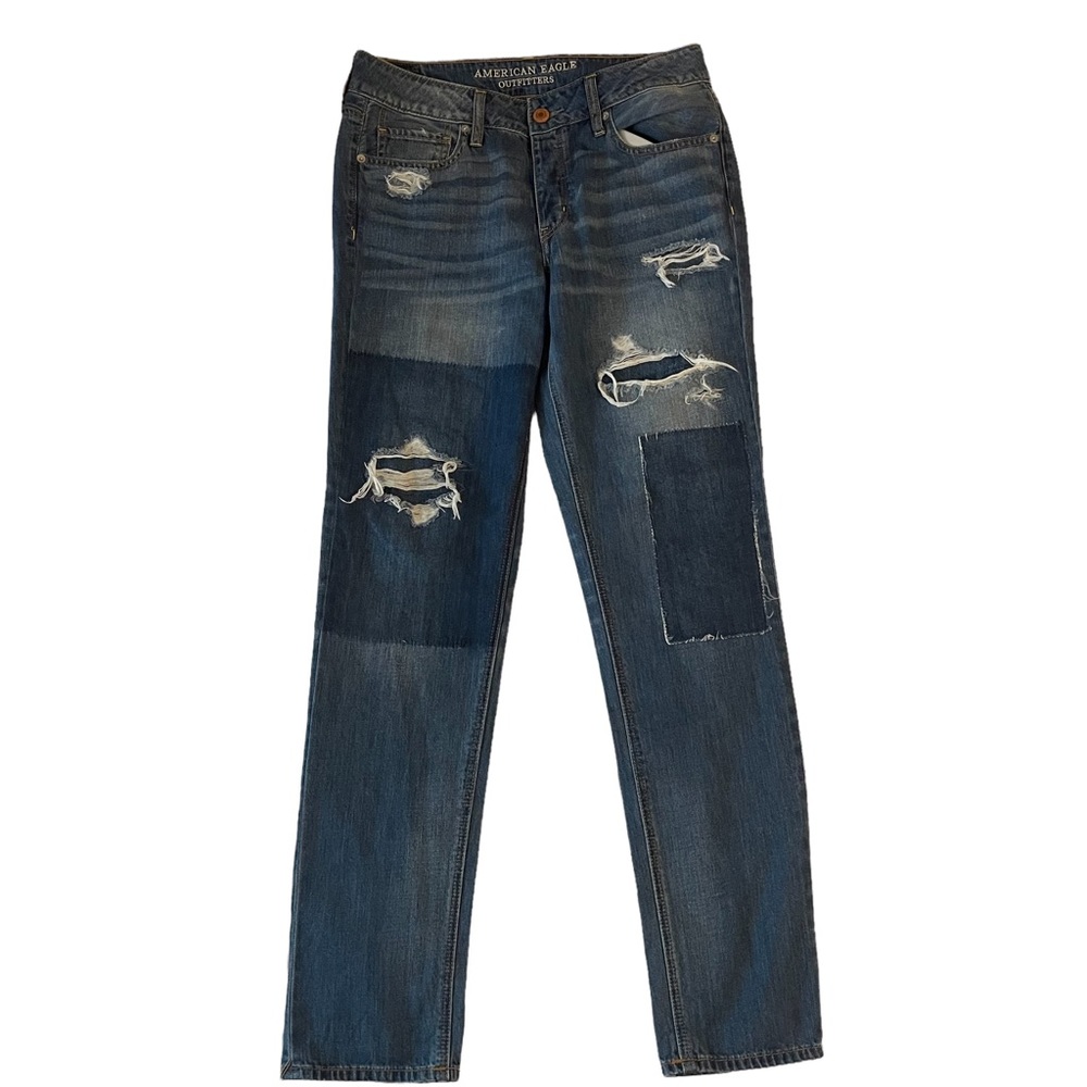 AEO Tomgirl Distressed Patch High Rise Jeans Size 4